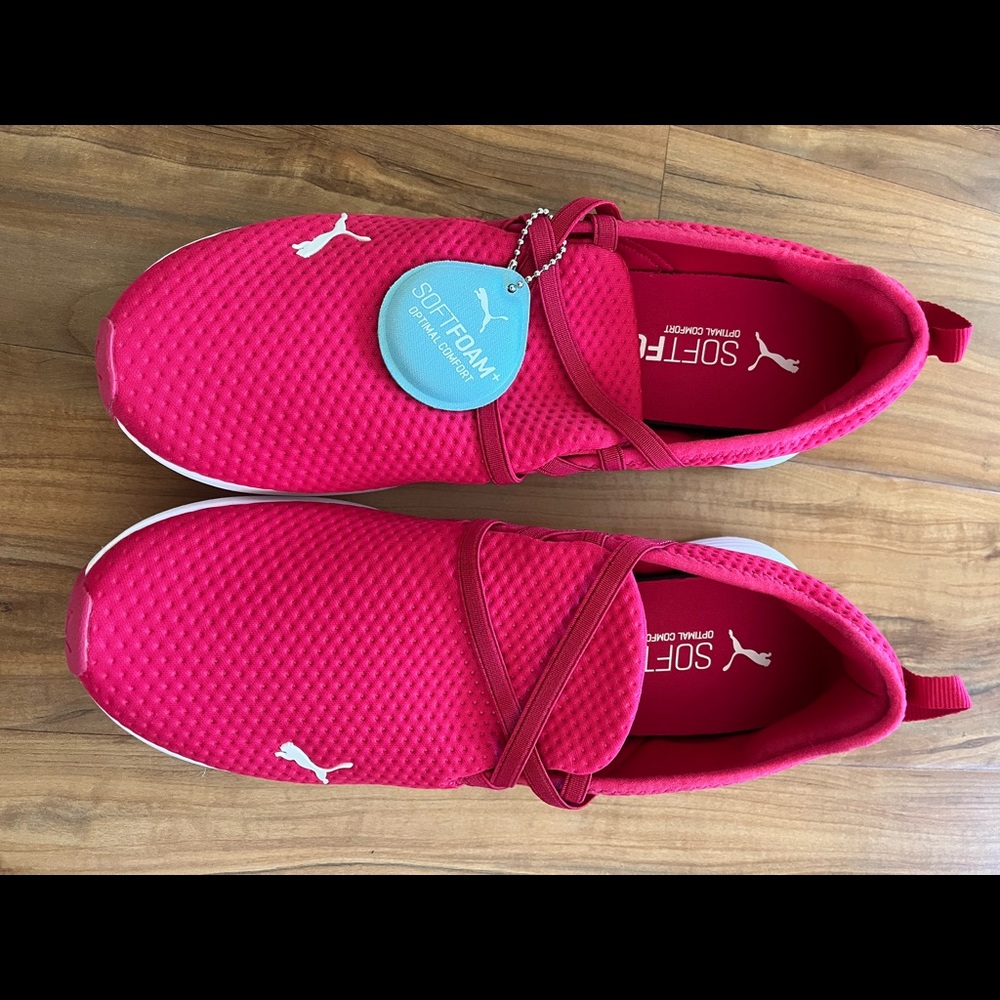 New Puma Soft foam Sneakers
